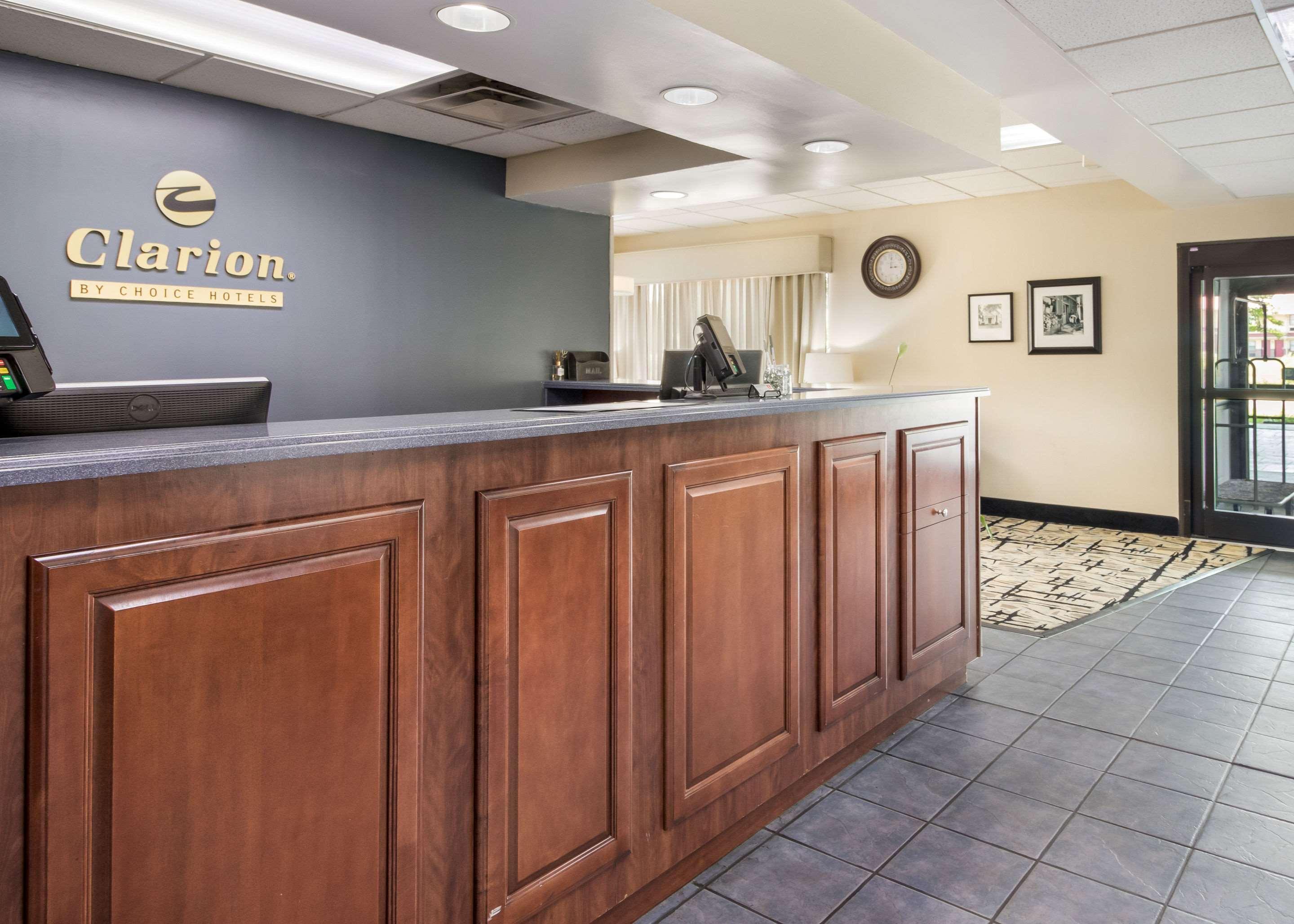 Clarion Inn Cleveland Near University Bagian luar foto