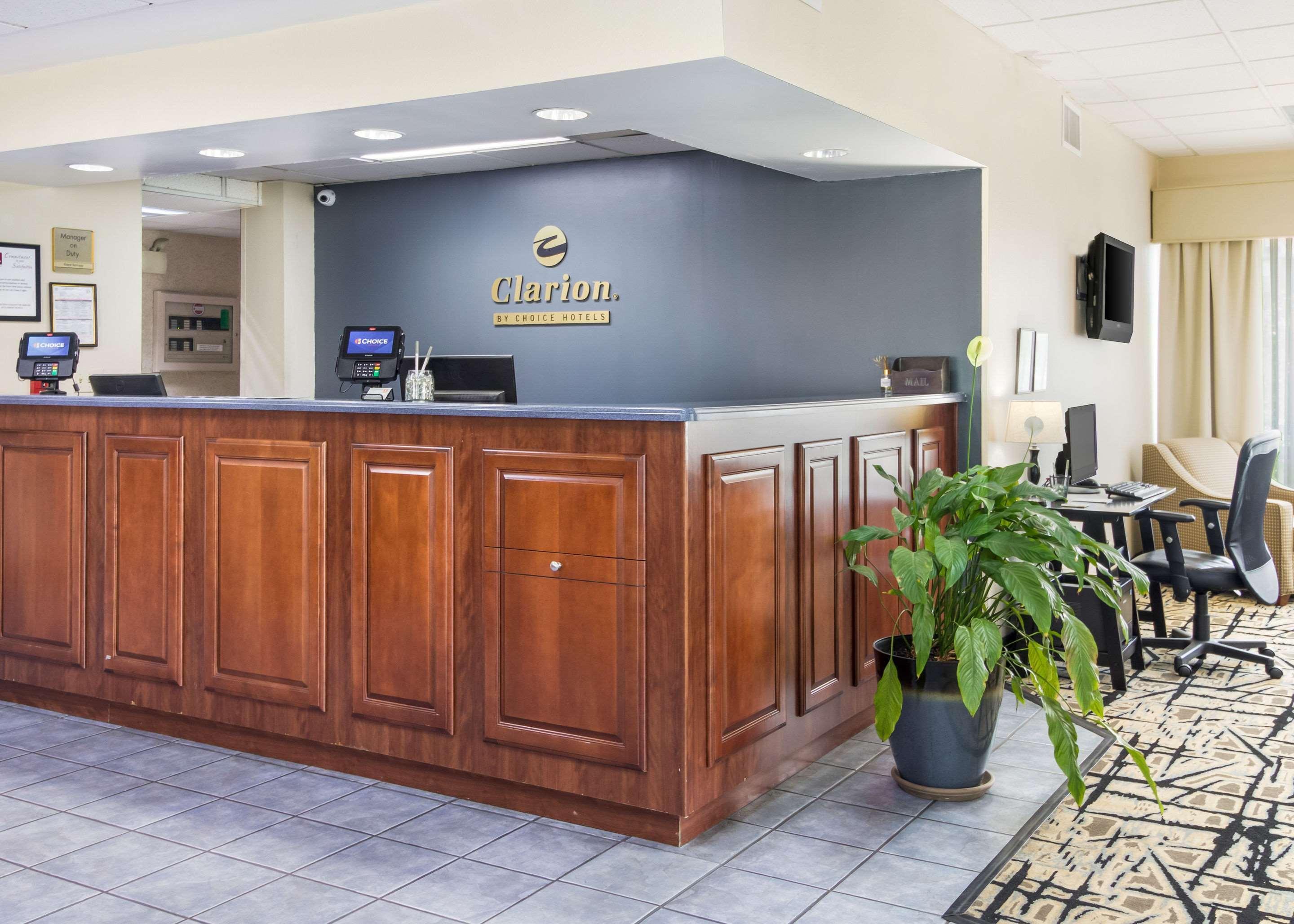 Clarion Inn Cleveland Near University Bagian luar foto
