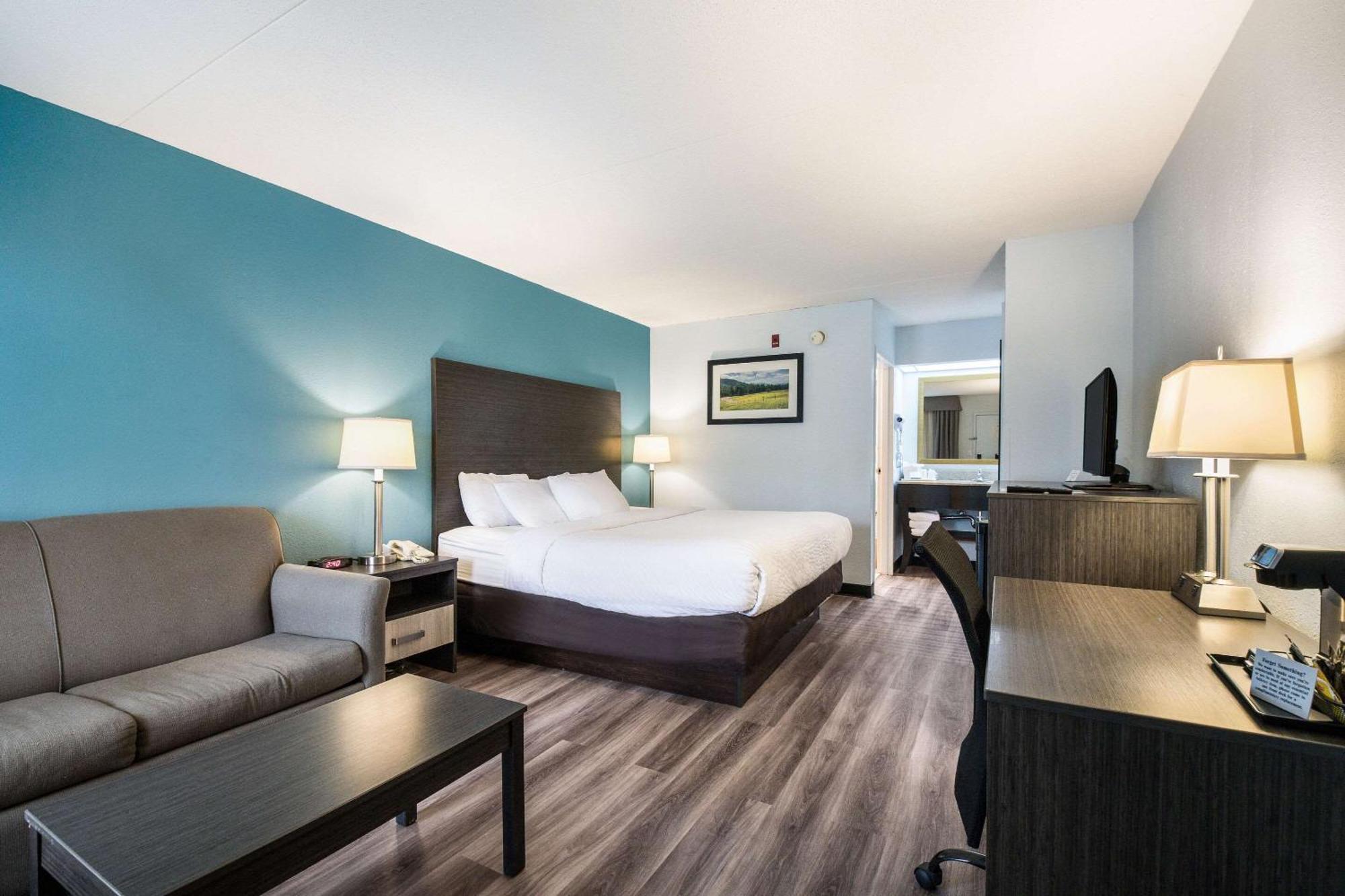 Clarion Inn Cleveland Near University Bagian luar foto